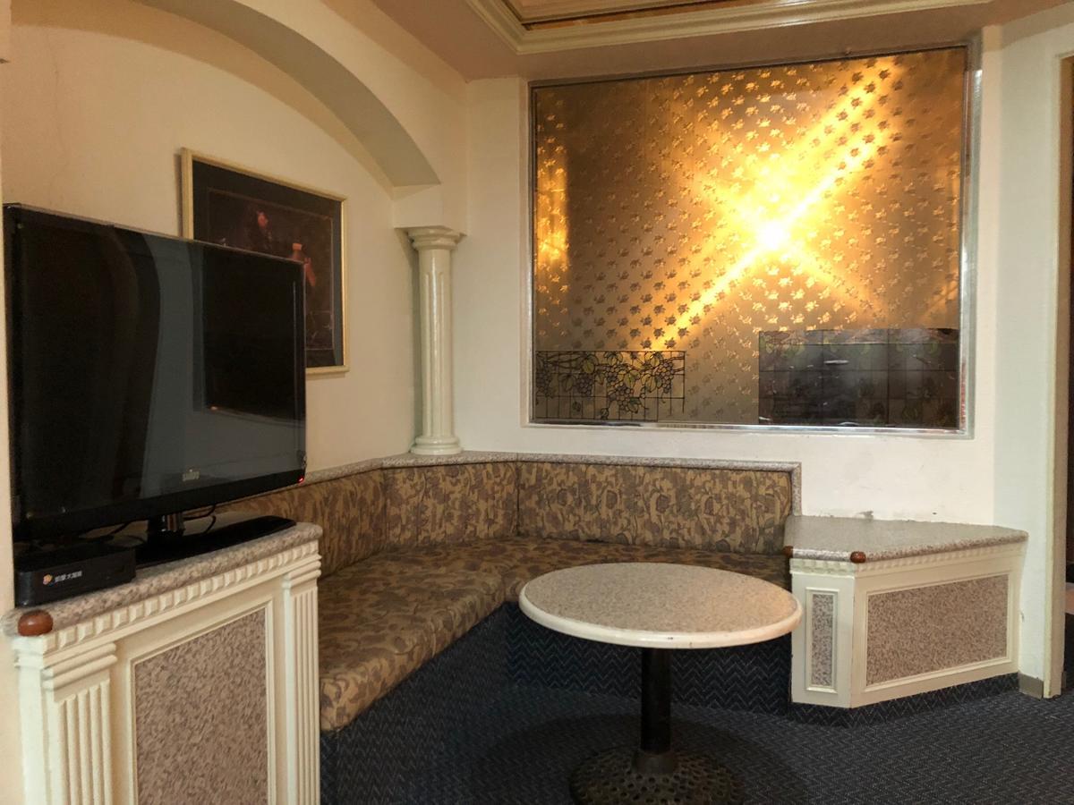Cyue Chao Hotel Taoyuan Extérieur photo