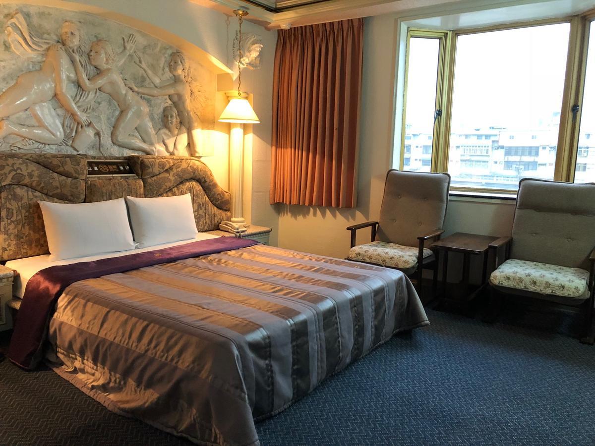 Cyue Chao Hotel Taoyuan Extérieur photo