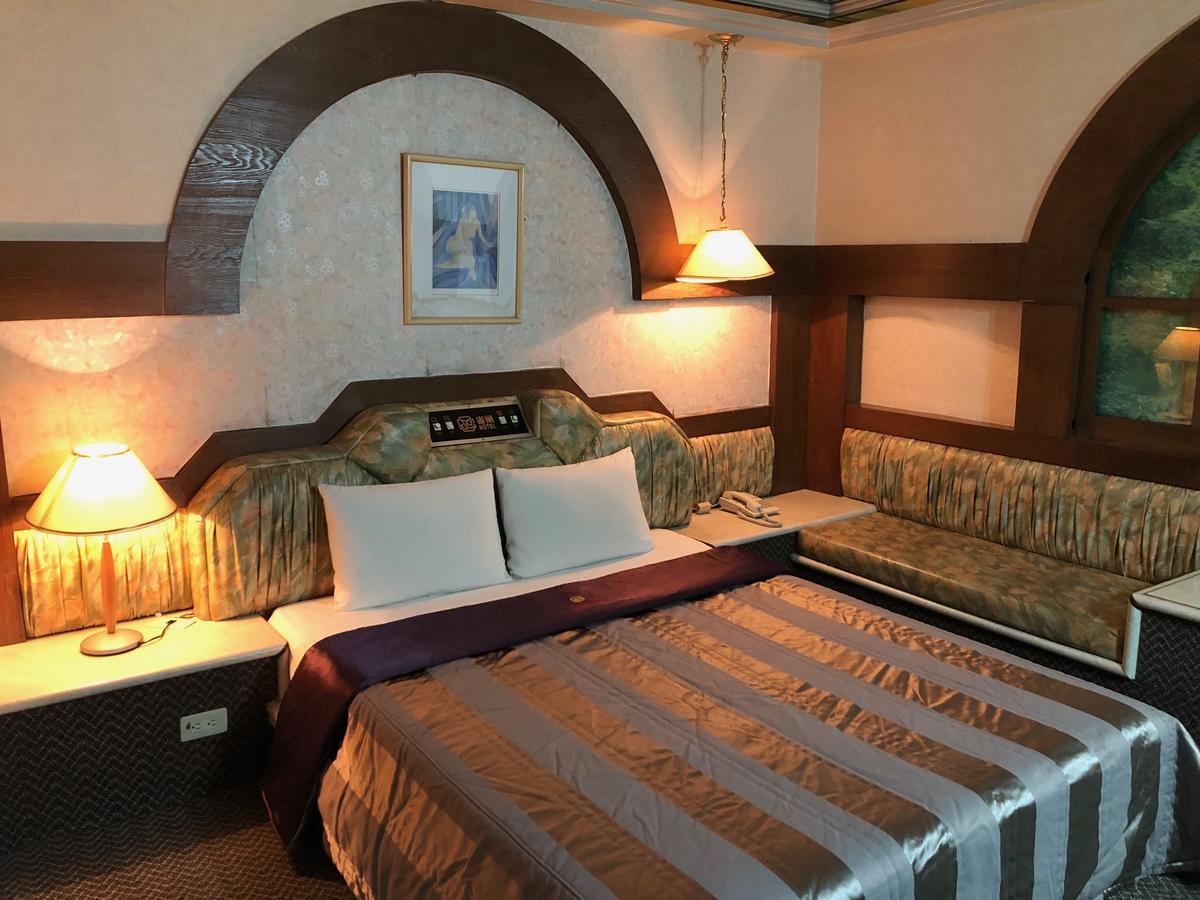 Cyue Chao Hotel Taoyuan Extérieur photo
